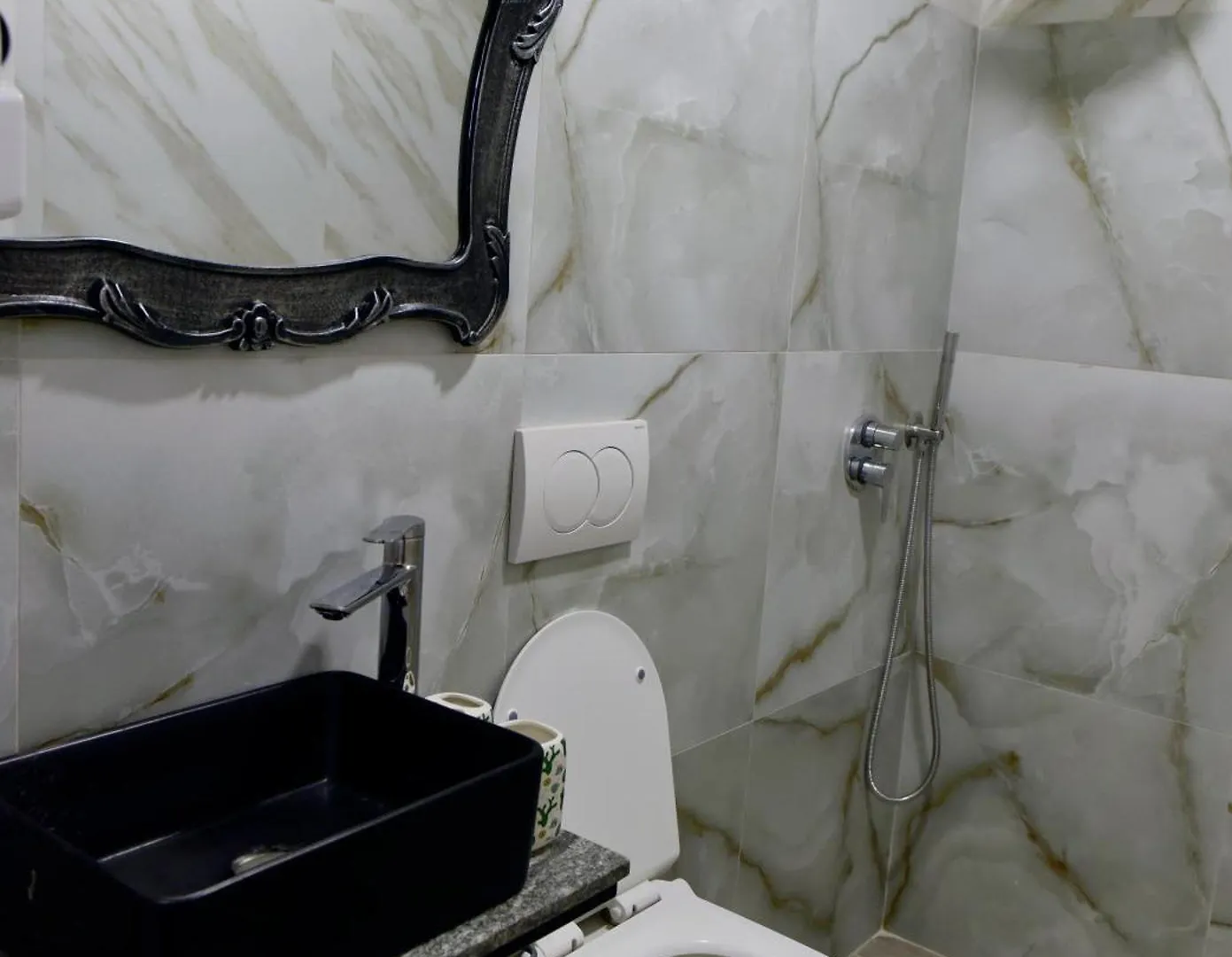 City Center Rooms And Apartments Durres