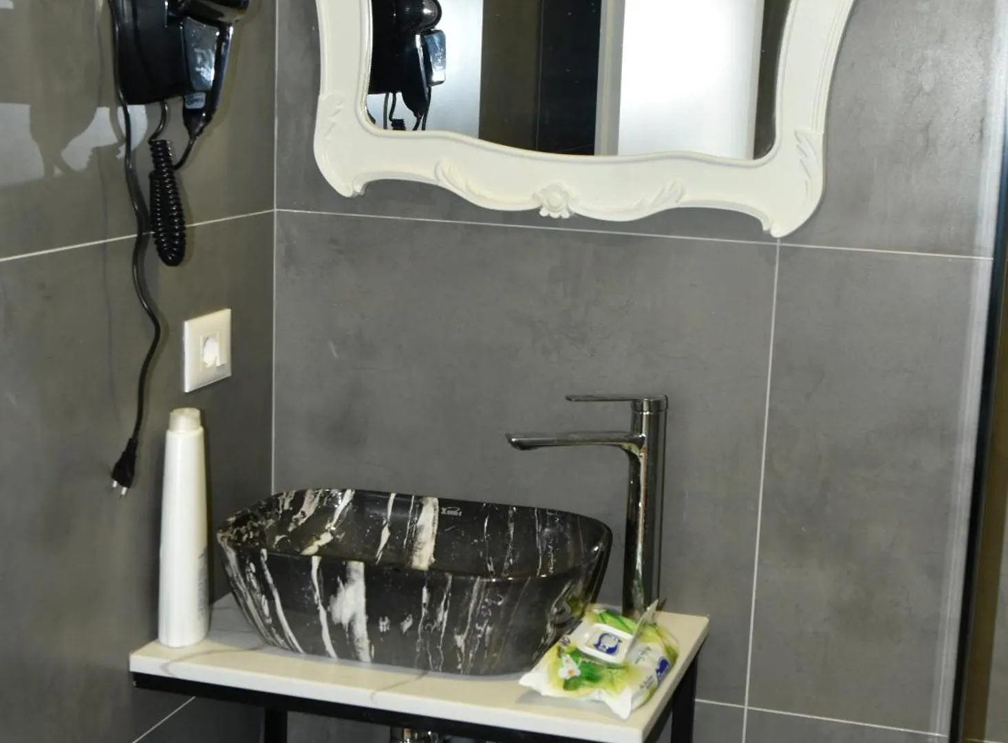 City Center Rooms And Apartments Durres
