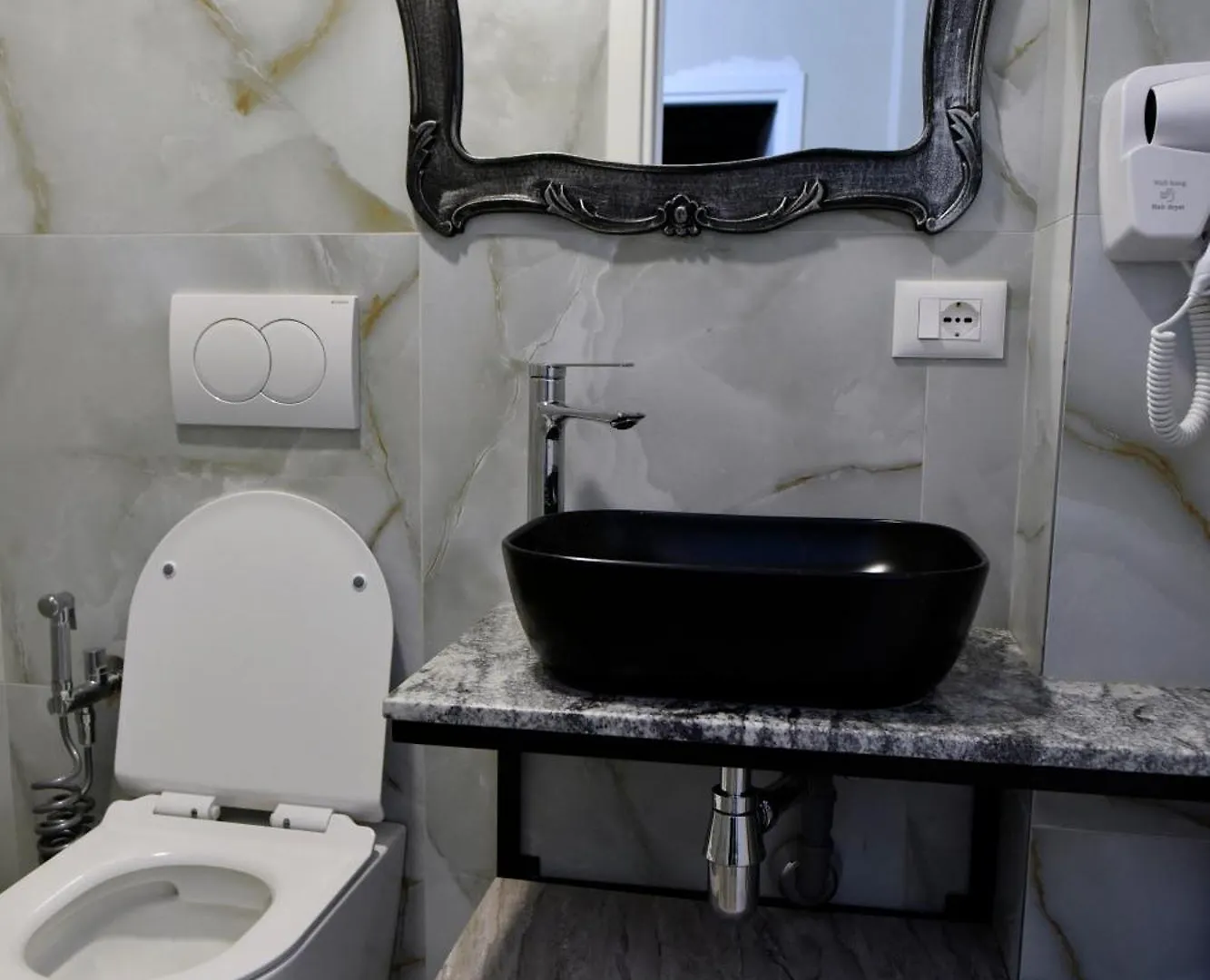 City Center Rooms And Apartments Durres 0*,